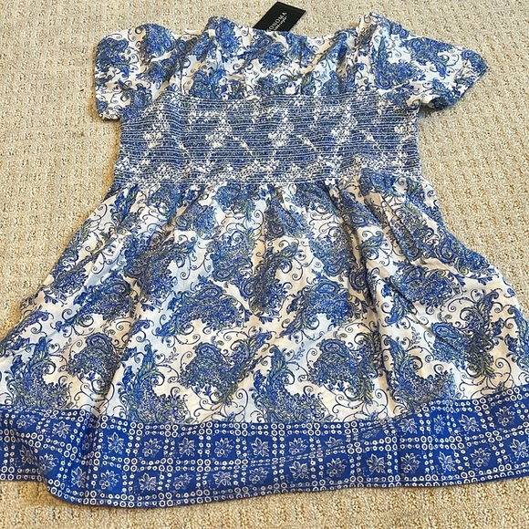 Women’s Top - Picture 4 of 4